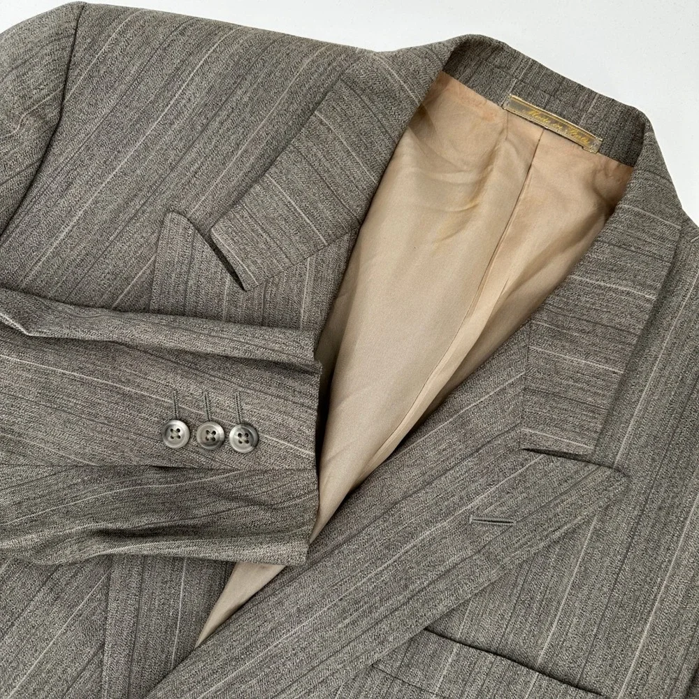 Corneliani Men's‎ 42R Pinstripe Double Breasted Silk Blend Jacket Blazer Italy